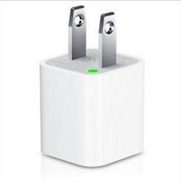 苹果最新款最小巧iPod iPhone USB Power Adapter绿点充电器